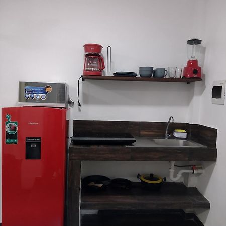 Estudio Zona Centro Cerca De La Terminal Ado カンクン エクステリア 写真